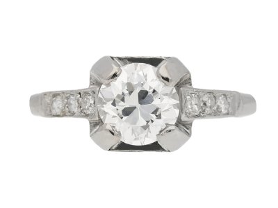 Jewellery item in modal