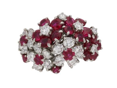 Jewellery item in modal