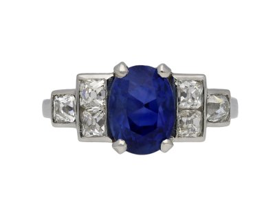 Jewellery item in modal
