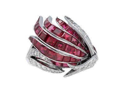 Jewellery item in modal