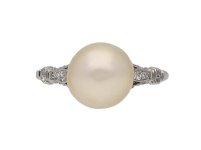Jewellery item in modal