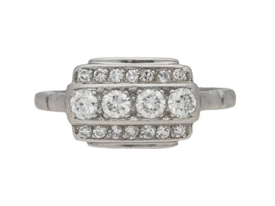 Jewellery item in modal