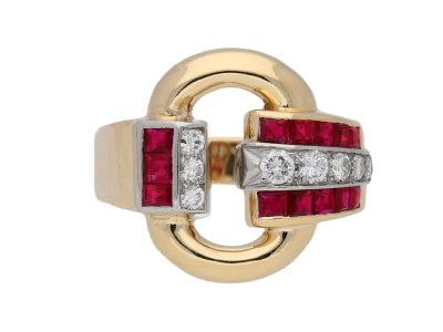Jewellery item in modal