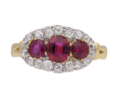 Jewellery item in modal