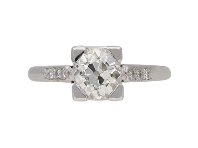 Jewellery item in modal