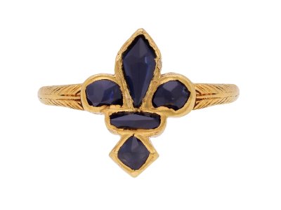 Jewellery item in modal