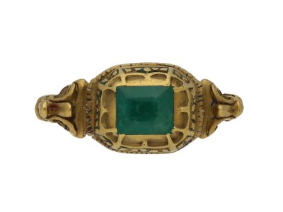 Jewellery item in modal