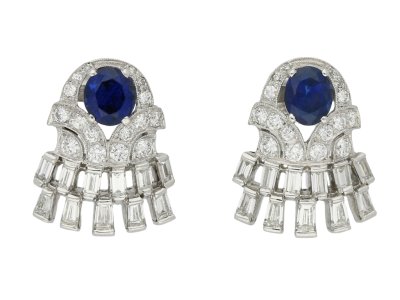 Jewellery item in modal