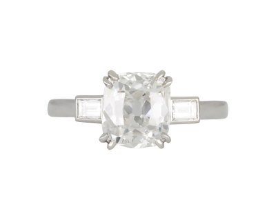 Jewellery item in modal