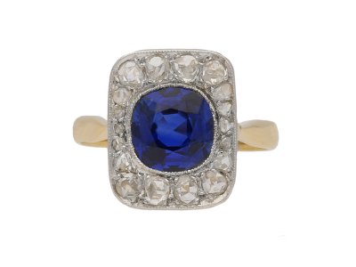 Jewellery item in modal