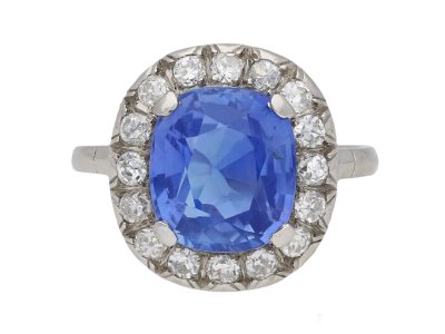 Jewellery item in modal