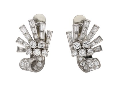 Jewellery item in modal