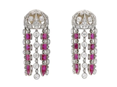 Jewellery item in modal
