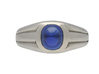 Jewellery item in modal