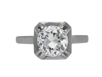 Jewellery item in modal