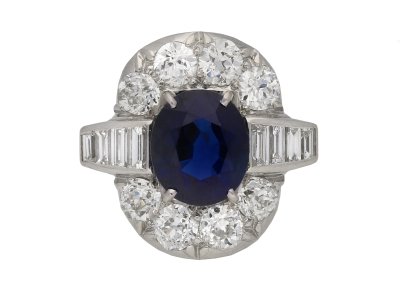 Jewellery item in modal