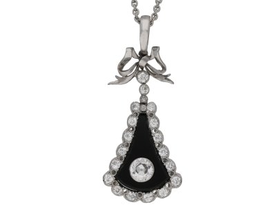 Jewellery item in modal