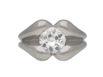 Jewellery item in modal