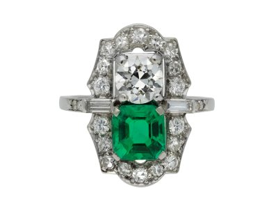 Jewellery item in modal