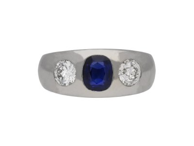 Jewellery item in modal