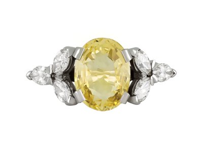 Jewellery item in modal