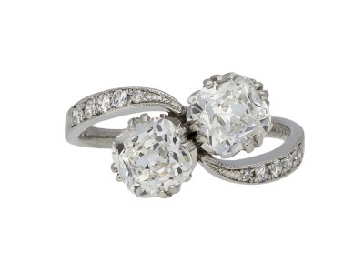 Jewellery item in modal