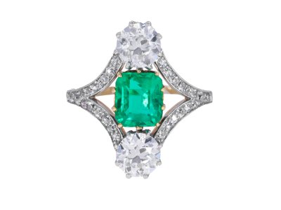 Jewellery item in modal