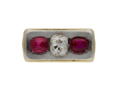 Jewellery item in modal
