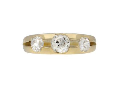 Jewellery item in modal