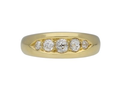 Jewellery item in modal