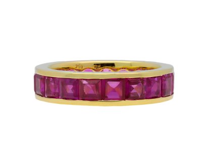 Jewellery item in modal