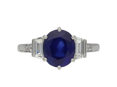 Jewellery item in modal