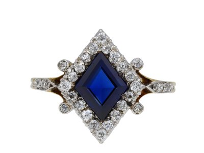 Jewellery item in modal