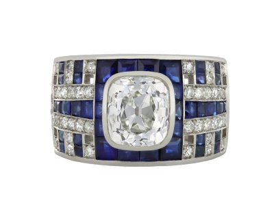 Jewellery item in modal