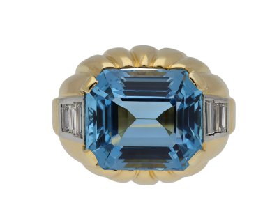 Jewellery item in modal