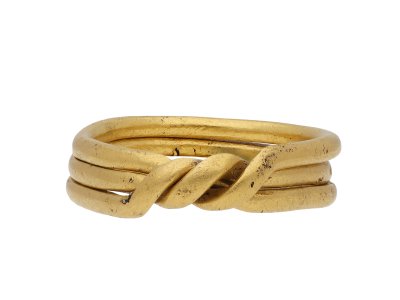 Jewellery item in modal