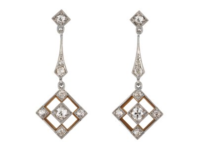 Jewellery item in modal