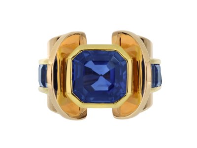 Jewellery item in modal
