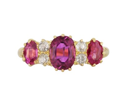 Jewellery item in modal
