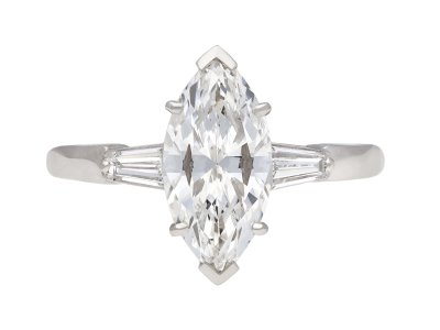 Jewellery item in modal