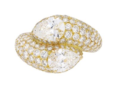 Jewellery item in modal