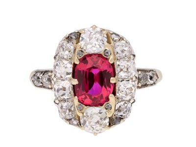 Jewellery item in modal