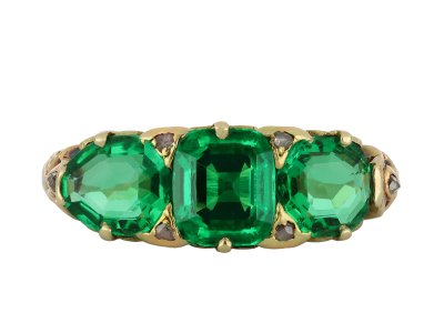 Jewellery item in modal