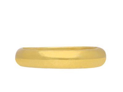 Jewellery item in modal