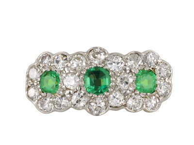 Jewellery item in modal