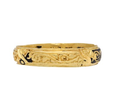 Jewellery item in modal