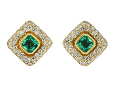 Jewellery item in modal