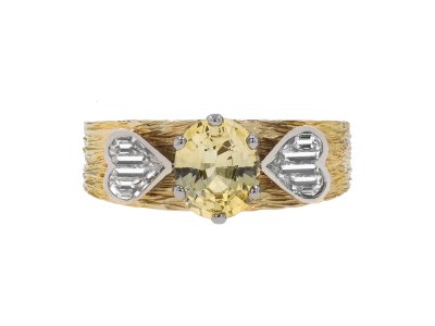 Jewellery item in modal