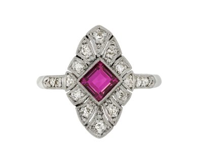 Jewellery item in modal