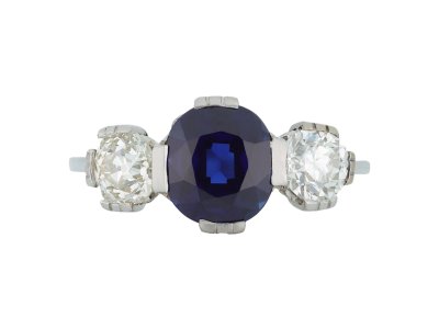 Jewellery item in modal